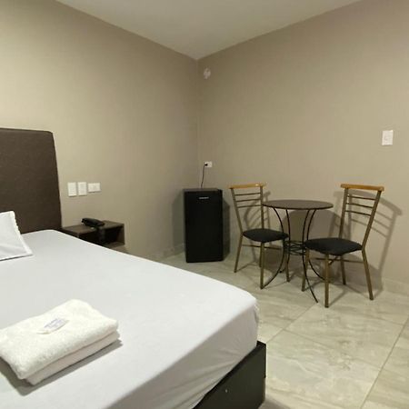 Hostal Bellagio Гуаякіль Екстер'єр фото